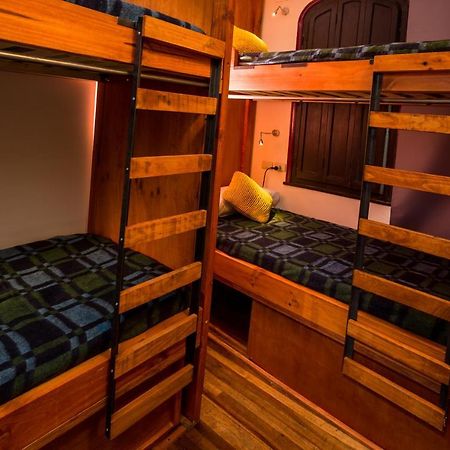 Bento Hostel (Adults Only) サンティアゴ エクステリア 写真